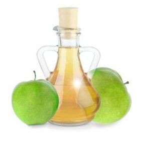 използване на ябълков оцет за гъбички по ноктите на краката